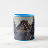 Black Panthers bij Chichen Itza Mexico Tweekleurige Koffiemok (Center)