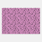Black Paw Prints op Bubblegum Roze Inpakpapier Vel (Voorkant)
