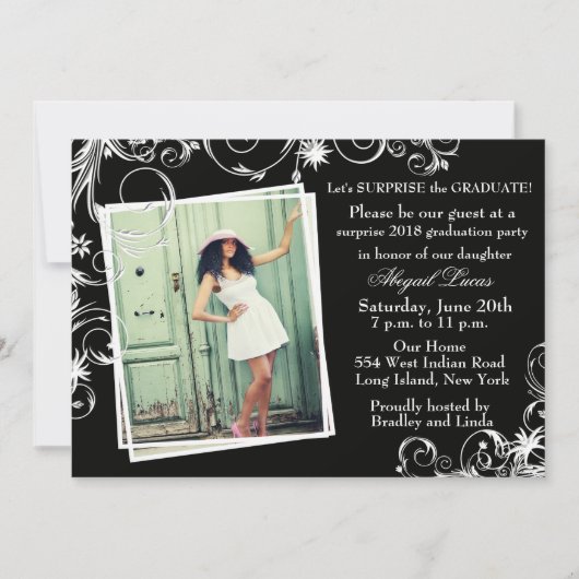 Black & Pearl Swirl Afstuderen Uitnodiging (Voorkant)