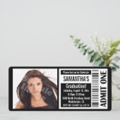 Black Photo Graduation Party Ticket-uitnodigingen Kaart (Staand voorkant)