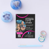 Black & Pink Gym Personal Trainer Business Flyer (Enkel)