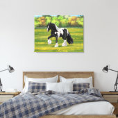 Black Pinto Piebald Gypsy Vanner Draft Horse Canvas Afdruk (Insitu (Slaapkamer))