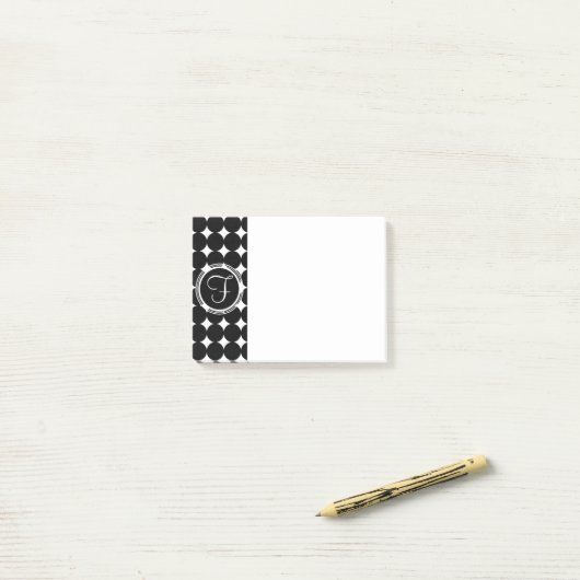 Black Polka Dot Monogram Post-it® Notes (Op bureau)