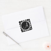 Black Polka Dot Monogram Vierkante Sticker (Envelop)
