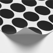 Black Polka Dots on White gift wrap Cadeaupapier (Hoek)