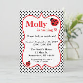 Black Polkadot Ladybug Birthday Party Invitation Kaart (Staand voorkant)