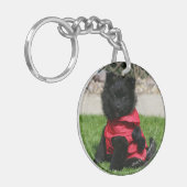 Black Pomeranian Puppy die camera's bekijkt Sleutelhanger (Voorkant Links)