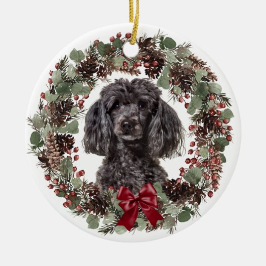 Black Poodle Dog Pinecone Wreated Personalized Keramisch Ornament (Voorkant)