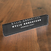 Black Professional Trendy Modern Naambordje (Zijkant)