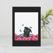 Black Pug met blauwe vlinders en gerberas Bedankkaart (Staand voorkant)