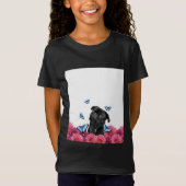 Black Pug met blauwe vlinders en gerberas T-shirt (Voorkant)