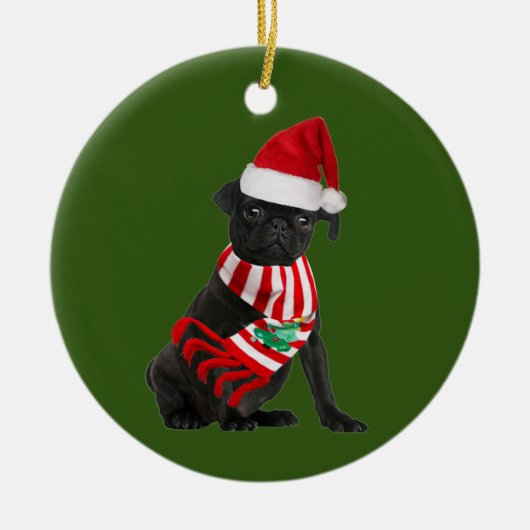 Black Pug met Pet schaatskerst Keramisch Ornament (Voorkant)