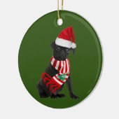 Black Pug met Pet schaatskerst Keramisch Ornament (Links)