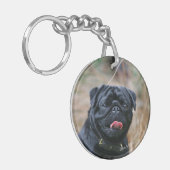 Black Pug Panting terwijl het bekijken van Camera Sleutelhanger (Voorkant Links)