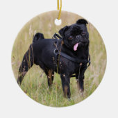 Black Pug Stikking Out Tounge Keramisch Ornament (Voorkant)