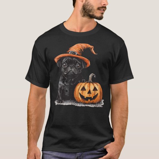Black Pug with Witch Hat and Pumpkin Halloween Pug T-shirt (Voorkant)