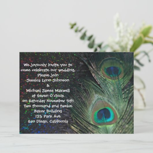 Black Rainbow Peacock Wedding Kaart (Staand voorkant)