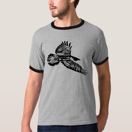 Black Raven Bird Soaring in Flight T-shirt (Voorkant)