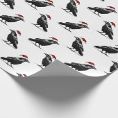 Black raven crow with red santa hat pattern cadeaupapier (Hoek)