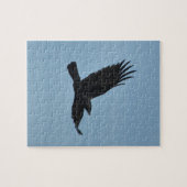 Black Raven Flying in Blue Sky Foto Legpuzzel (Horizontaal)