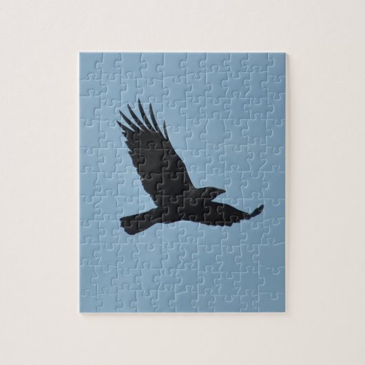 Black Raven Flying in Blue Sky Foto Legpuzzel (Verticaal)