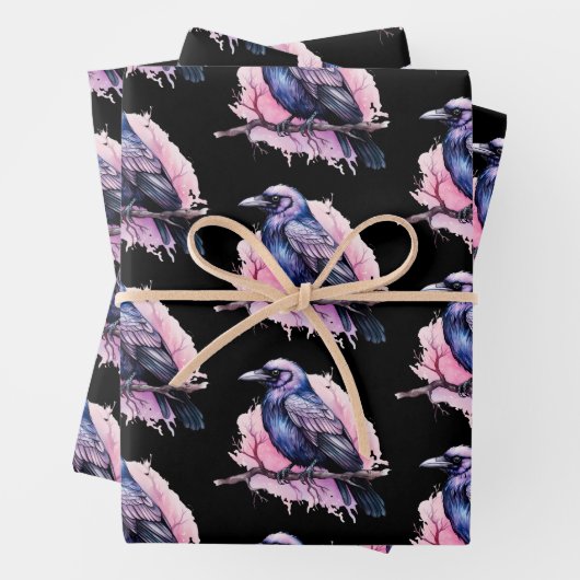 Black Raven op een Branch Pattern Inpakpapier Vel (In situ)