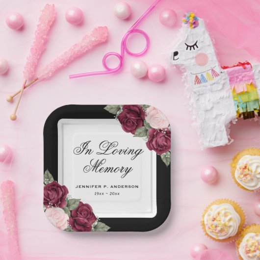 Black Red Blush Pink Floral Memorial Funeral Papieren Bordje (Feest)