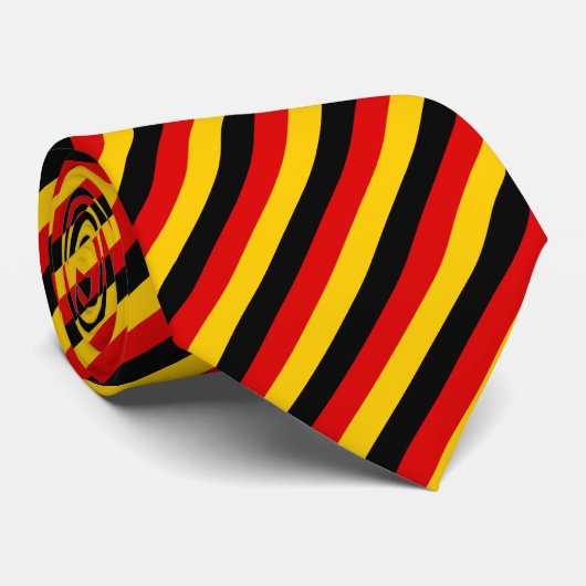 Black Red Yellow Stripes Stropdas (Opgerold)