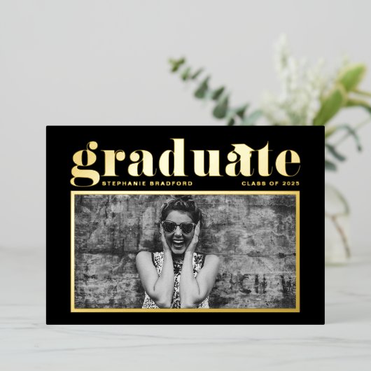 Black Retro Bold Typography Photo Afstuderen Folie Uitnodiging (Staand Voorkant)