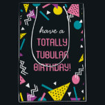 Black Retro Funny 80s Slang Birthday Gift Bag Medium Cadeauzakje<br><div class="desc">Verzend je bud deze grappige,  kleurrijke verjaardagskaartje en laat ze weten hoe cool,  radicaal,  bodacieus,  tubulair en geweldige van een persoon die ze zijn. Woorden zijn aanpasbaar voor eenvoudige aanpassingen voor uw unieke vriend.</div>