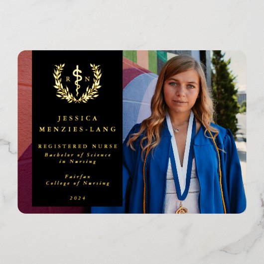Black RN Asclepius Afstuderen Fotoaankondiging Folie Uitnodiging (Voorkant)