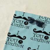 Black Robin Egg Blue Mustache Humor Strandlaken (In situ)