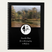 Black Rooster Silhouette Silhouette Monogram Foto Planner (Voorkant)