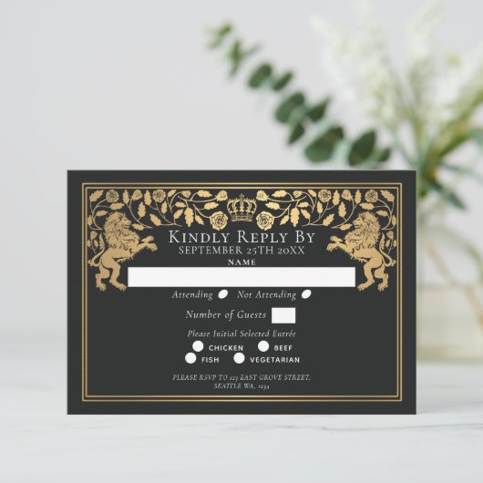 Black Royal Medieval Lion Wedding RSVP Kaartje (Staand voorkant)