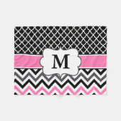 Black roze Quatrefoil Chevron Monogram Fleece Deken (Voorkant (Horizontaal))