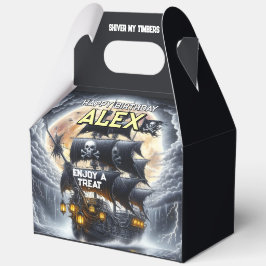 Black Sails Ahead Pirate 5"w x 3"l x 6.5"h Bedankdoosjes