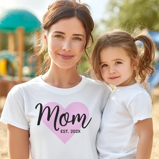 Black Script Pink Heart Established Date Mom Bold T-shirt