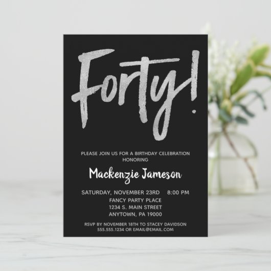 Black Silver Script 40th Birthday Party Invitation Kaart (Staand voorkant)