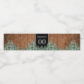 Black Snowy Wood & Forest Pine Verjaardag Waterfles Etiket (Enkel label)