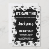 Black Soccer Birthday-uitnodigingen Kaart (Voorkant)
