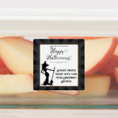Black Starburst Witch Halloween Labels (Aangebracht)