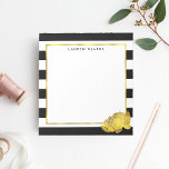 Black Stripe & Faux Gold Peony persoonlijk Notitieblok<br><div class="desc">Dit notitieblok bevat vetgedrukte zwarte en witte strepen met een spelende pony bloem in faux gold effect. Coördineert met onze Black Stripe & Gold Peony-kantoor,  papierproducten en accessoires. Aanpassen met een monogram,  naam of tekst van uw keuze!</div>