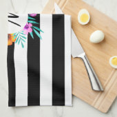 Black Stripes Floral Wreath Personalized Initiaal Theedoek (Quarter Fold)