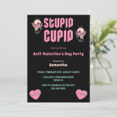 Black Stupid Cupid Anti-Valentijnsdag Party Kaart (Staand voorkant)