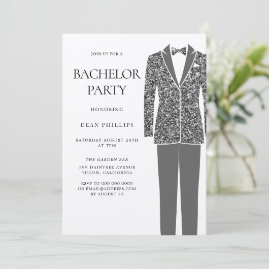 Black Suit & Stropdas Bachelor Party Invitation Kaart (Staand voorkant)