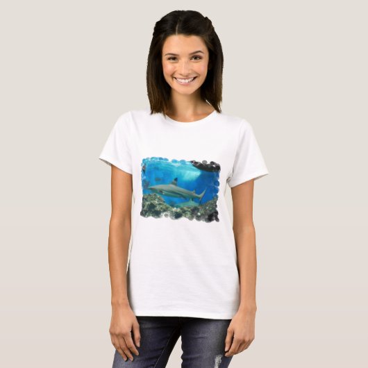 black-tipped-shark-1.jpg t-shirt (Voorkant volledig)