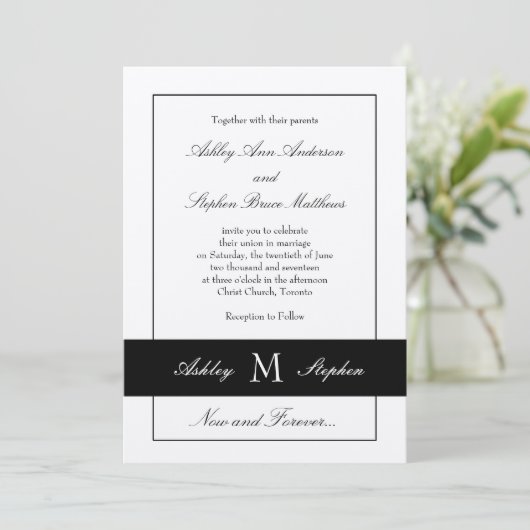 Black Traditional Wedding Invitation | Monogram Kaart (Staand voorkant)