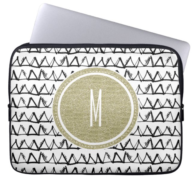 Black Triangles Gold Glitter Monogram Laptop Sleeve (Voorkant)
