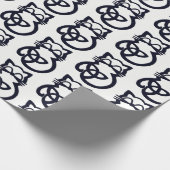 Black Trinity Knot Celtic Cat Wrapping Paper Cadeaupapier (Hoek)