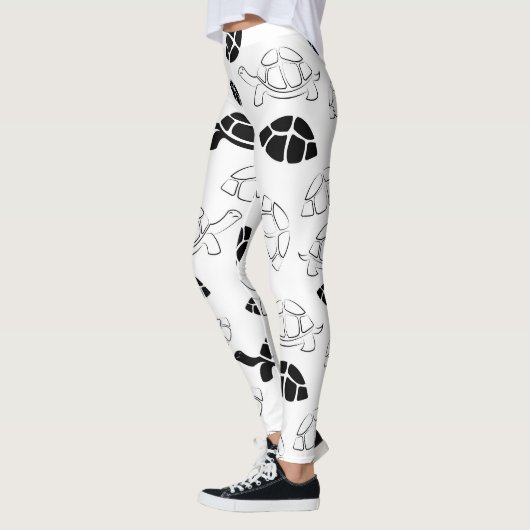 Black Turtle Leggings (Links)